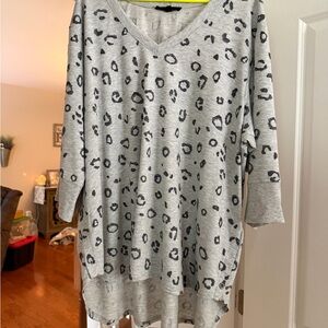 Light Gray Leopard Print V-Neck Tunic